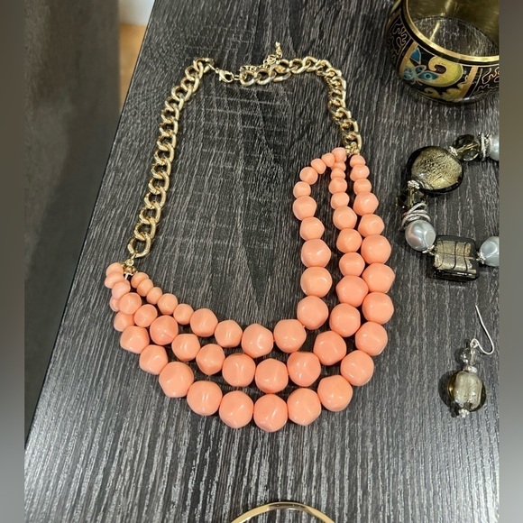 Beads statement necklaces earrings bracelets costume jewelry bundle - Picture 8 of 11